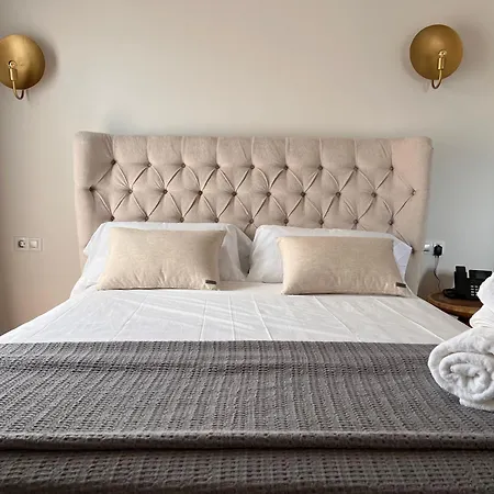 Szálloda Palacio Baron De Andilla 3*