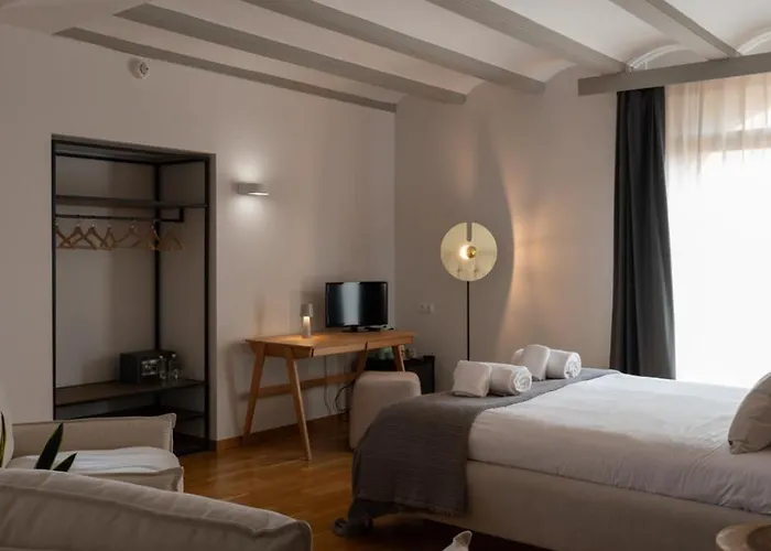 Palacio Barón De Andilla 3*