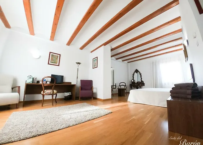 Palacio Barón De Andilla 3*